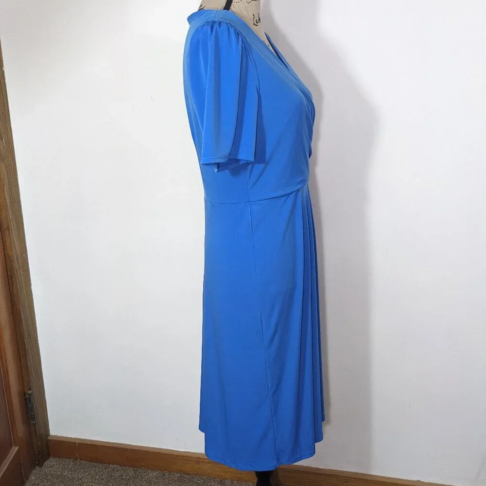 $74 NWT Liz Claiborne Blue Tie Belt Faux Wrap Dress Short Sleeve Size 6